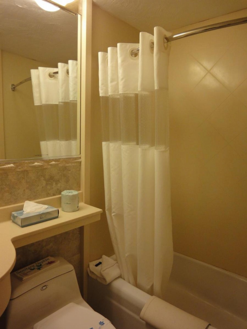 Hyannis Travel Inn Image 11
