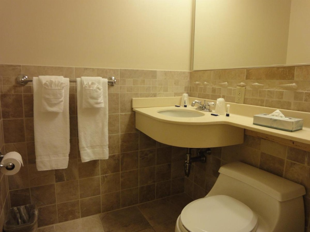 Hyannis Travel Inn Image 12