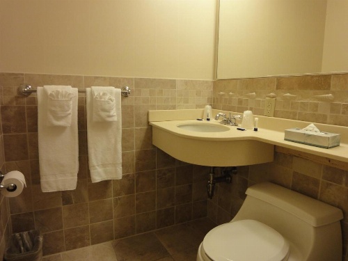 Hyannis Travel Inn image 12