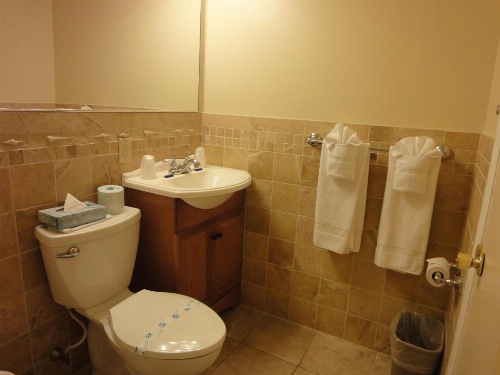 Hyannis Travel Inn image 13