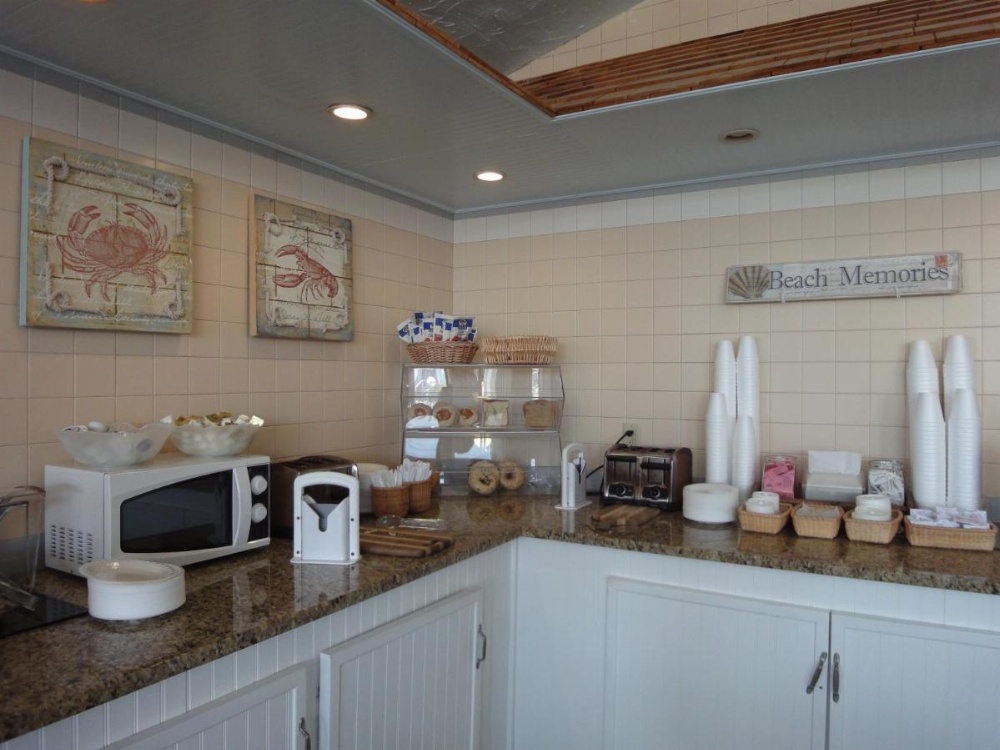 Hyannis Travel Inn Image 15