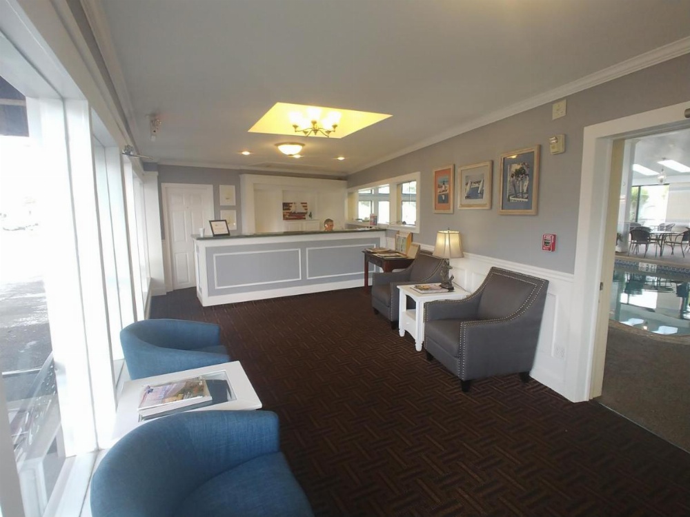 Hyannis Travel Inn Image 20
