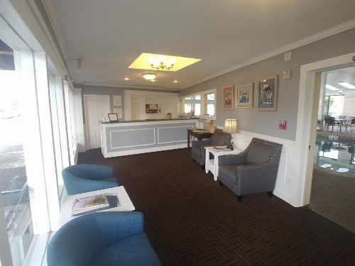 Hyannis Travel Inn image 20