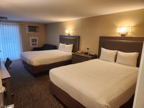 Hyannis Travel Inn image 7